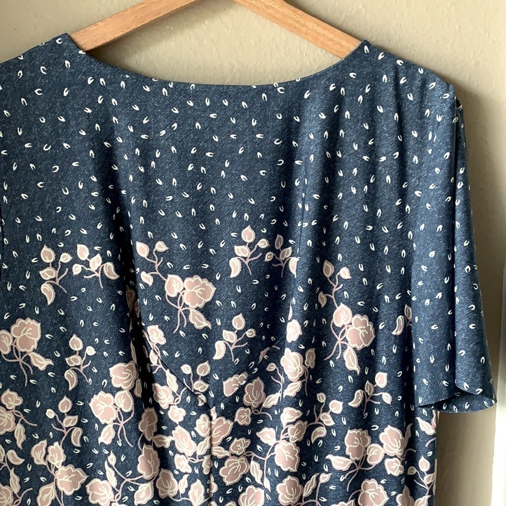 NWT LILA KASS Short Sleeve Blue Floral Midi Dress